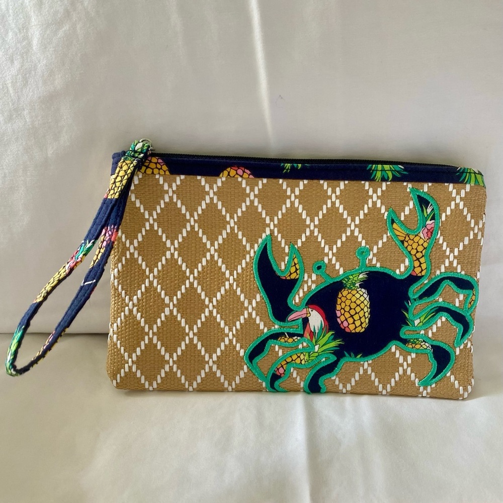 Vera Bradley, wristlet, straw with embroidered crab.